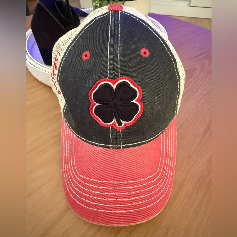 Black Clover Men’s Trucker Hat